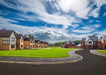E.ON Next and Cotswold Oak Homes launch first ‘Lower Bills, Built In’ development to deliver predictable, low-cost energy for new build homes