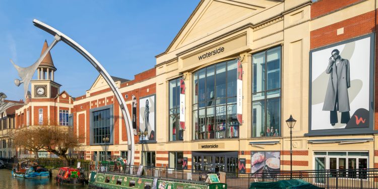 Waterside Shopping Centre: Delivering a facade transformation