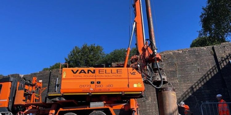 Strabag agrees £58.8m takeover of Van Elle