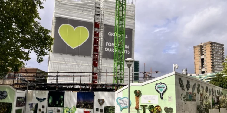 Metropolitan Police Say Up to 20 Companies Could Face Charges Over Grenfell Tower Fire