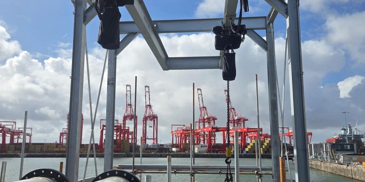 Hoist & Winch supports plant maintenance programmewith eight-hoist package