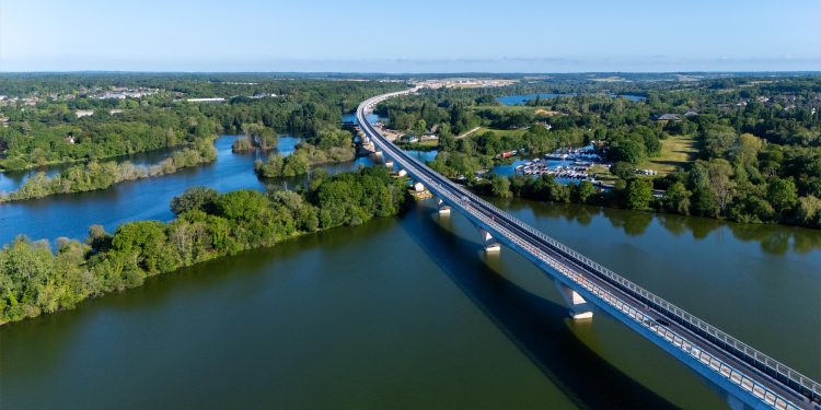 HS2 signs new civil engineering deals