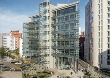 Willmott Dixon starts £40m Leeds rail office overhaul