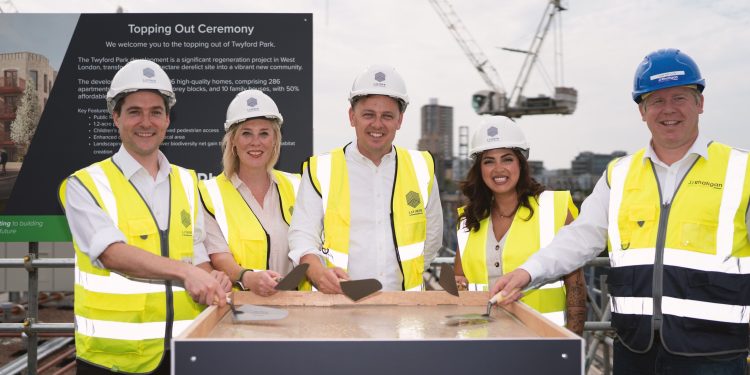 Topping out milestone celebrated at Twyford Park