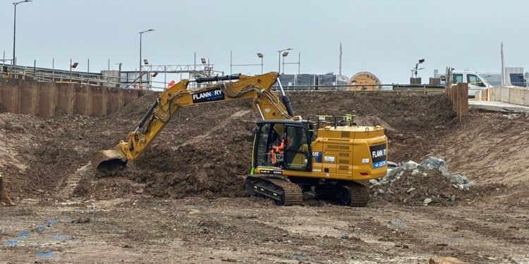 Flannery deploys electric Cat 320 excavator