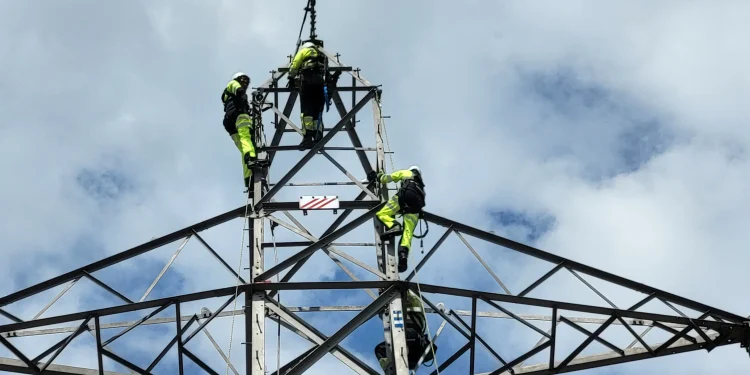 Balfour Beatty targets 6,000-strong workforce as power grid investment accelerates