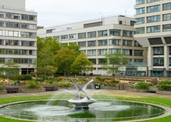 Guy’s and St Thomas’ seeks long-term contractor for £30m hospital refurbishment programme