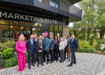 MAYORS OF BRENT AND HARROW VISIT NORTHWICK PARKSIDE AS REGENERATION TAKES SHAPE