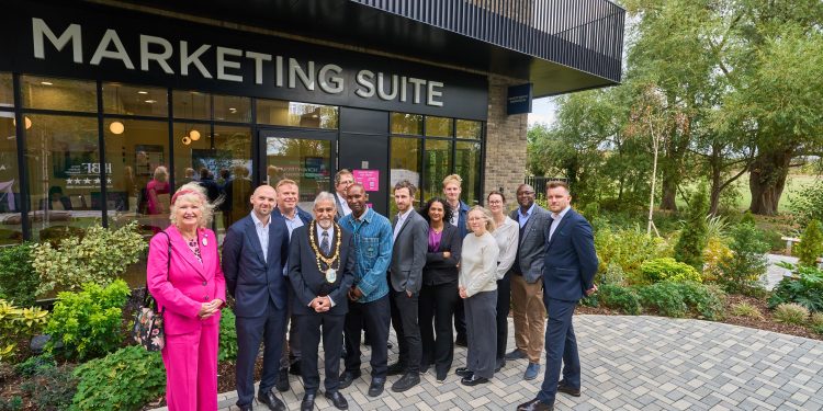 MAYORS OF BRENT AND HARROW VISIT NORTHWICK PARKSIDE AS REGENERATION TAKES SHAPE